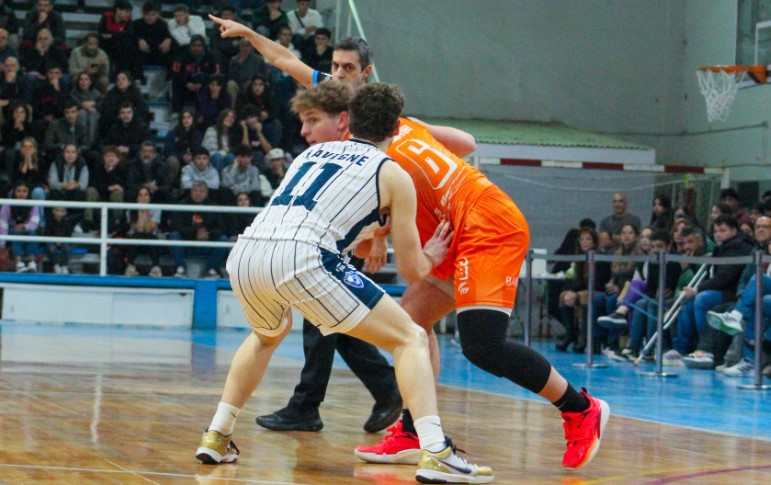 Lautaro Casemayor and Simón Lavigne in action