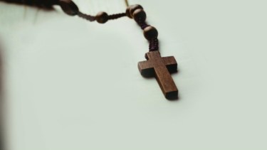 Aborto, apostasía y educación sexual: tres miradas desde la iglesia católica de Río Negro