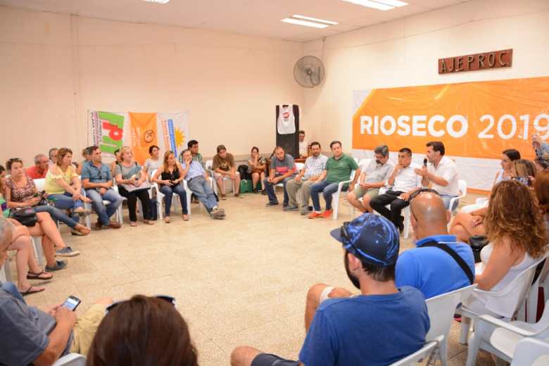 Rioseco y Martínez se reunieron con empleados públicos en el contexto de la campaña para el 10 de marzo.