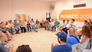 Rioseco prometió que los estatales y jubilados no pagarán ganancias