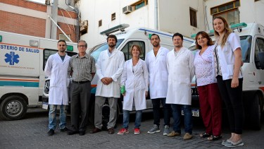Los cirujanos del Castro Rendón que trabajan a corazón abierto