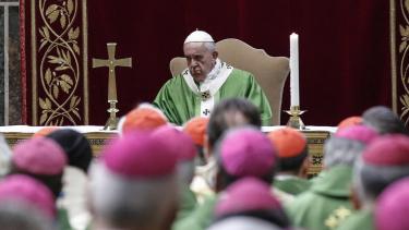 Con promesas, cerró la cumbre contra los abusos a menores en la Iglesia