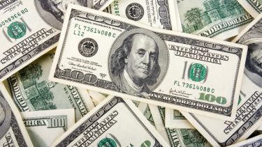 ¿Subirá el dólar este año?