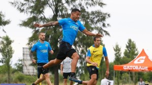 Se activa la rotación en Boca: vuelve Tevez