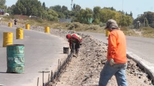 Ruta 22: Lento avance de las obras entre Plottier y Arroyito