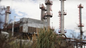 Renesa: La refinería que está abandonada y espera un remate