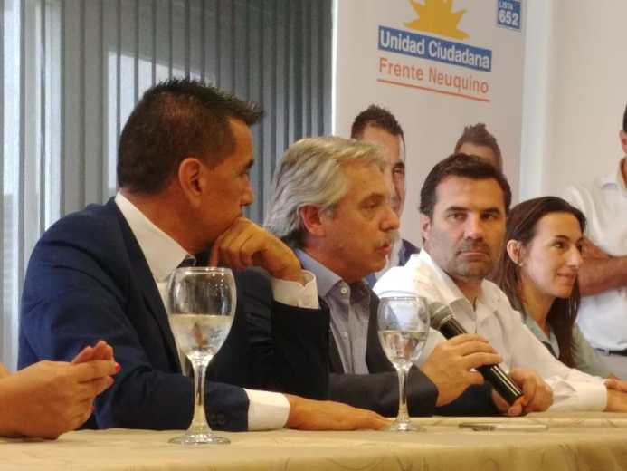 Alberto Fernández sostuvo que la unidad de distintos sectores opositores es lo que se requiere para lograr un cambio.