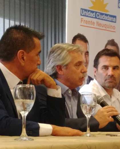 Alberto Fernández sostuvo que la unidad de distintos sectores opositores es lo que se requiere para lograr un cambio.