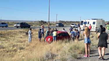 Quiso entrar a la estación de servicio de Arroyito y se encontró con una camioneta