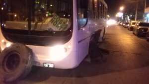 Cipolletti: A un colectivo Pehuenche se le salió una rueda mientras circulaba con pasajeros
