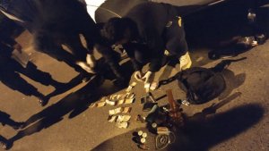 Cipolletti: Detuvieron a dos jóvenes de 18 y 19 años vendiendo frascos de marihuana