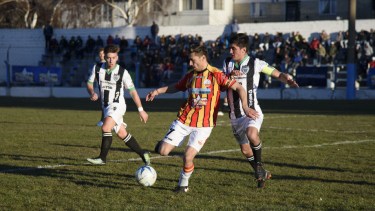 Hubo acuerdo y vuelve el 2 de marzo el fútbol oficial en Bariloche