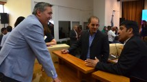 Imagen de Sospechan de «retornos» en las contrataciones directas de Quiroga