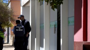 Indemnizarán a una mujer Policía con más de 140 mil pesos por un accidente en moto