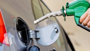 Efecto PASO: postergaron para septiembre el aumento en el impuesto a los combustibles