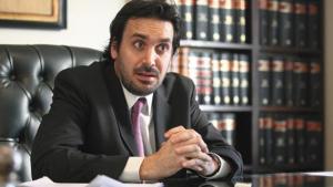 Poder antidemocrático