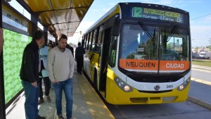 Mañana llega Dietrich a Neuquén y el jueves habilitan el Metrobús