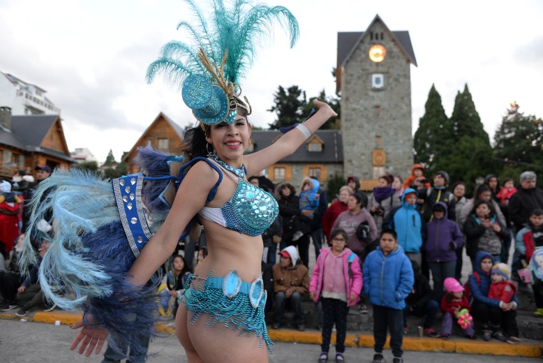Las murgas y comparsas cierran hoy el carnaval a partir de las 19 en el Cívico. (Foto: Alfredo Leiva)