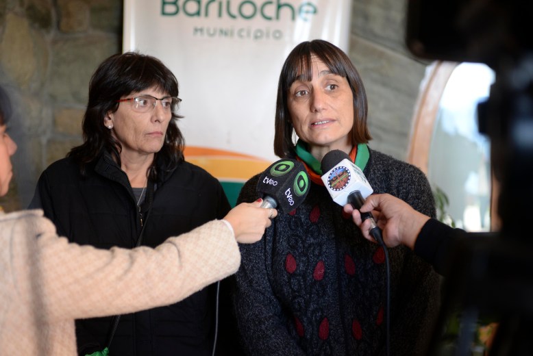Norma Dardik, la candidata a gobernadora por el Partido de los Trabajadores, en Bariloche. Foto: Chino Leiva