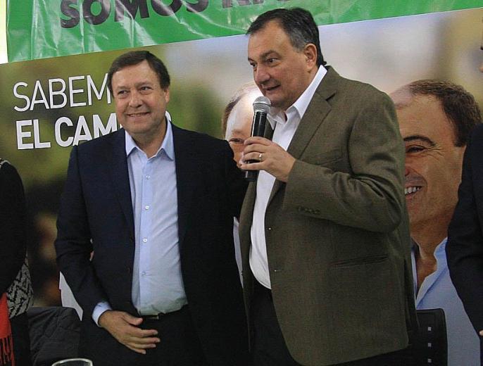 Alberto Weretilneck y Gustavo Gennuso, juntos en la campaña de 2015. (Archivo)