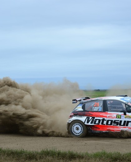 Martín Suriani está segundo en su división en el Rally Argentino. Gentileza.