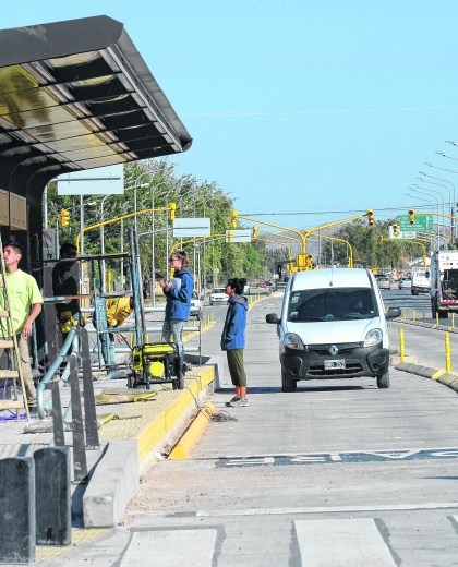 Se incorporará la prohibición de los giros a la izquierda en las principales troncales que cruzan la avenida del Trabajador. (Mauro Pérez).-
