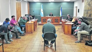 Leves condenas por 34 estafas con terrenos