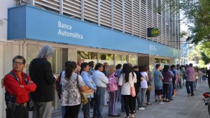 Se registraron problemas con el cobro de salarios en cajeros del BPN en Neuquén