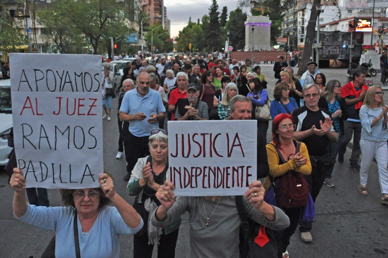La manifestación en apoyo al juez Ramos Padilla.  Foto: Juan Thomes