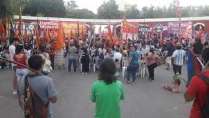 El Frente de Izquierda cerró su campaña en el Parque Central