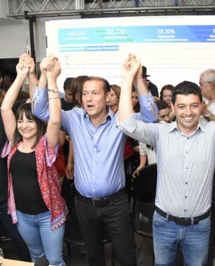 Omar Gutiérrez renovó su mandato por cuatro años. Su vice tendrá que esperar hasta el 10 de diciembre para ocupar su cargo. (Florencia Salto).-