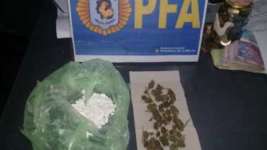 Operativos de drogas en Allen: secuestraron marihuana, cocaína y detuvieron a tres personas