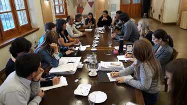 Dirigentes vecinales de Bariloche proponen los «taxi-colectivos» como en Chile