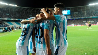 Racing no se Pincha y sigue como líder en la Superliga
