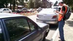 Le bajan el pulgar al abono para estacionar en Bariloche