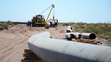 Habilitan fondos de la Anses para ampliar gasoductos en Vaca Muerta