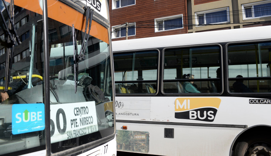 Los usuarios del transporte urbano de pasajeros que presta Mi Bus en Bariloche no tendrán el servicio el domingo durante la final del Mundial. (foto de archivo)