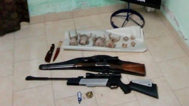 Llevaba un aire comprimido, un rifle y varios cuchillos por Ruta 6