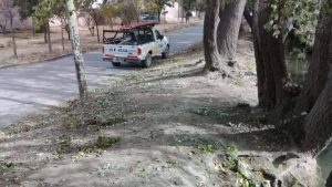 Edersa limpió escombros en barrio Universitario de Roca