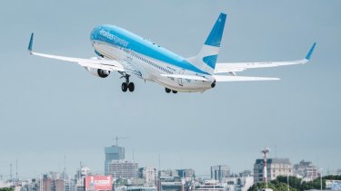 Coronavirus: Aerolíneas pone dos vuelos extras Bariloche-Buenos Aires