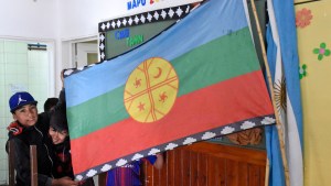 Niños presentarán la bandera mapuche en el acto de promesa en Bariloche