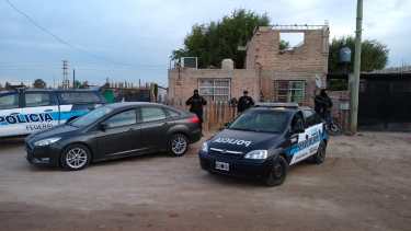 Secuestraron kilos de marihuana y detuvieron a un sujeto en Roca