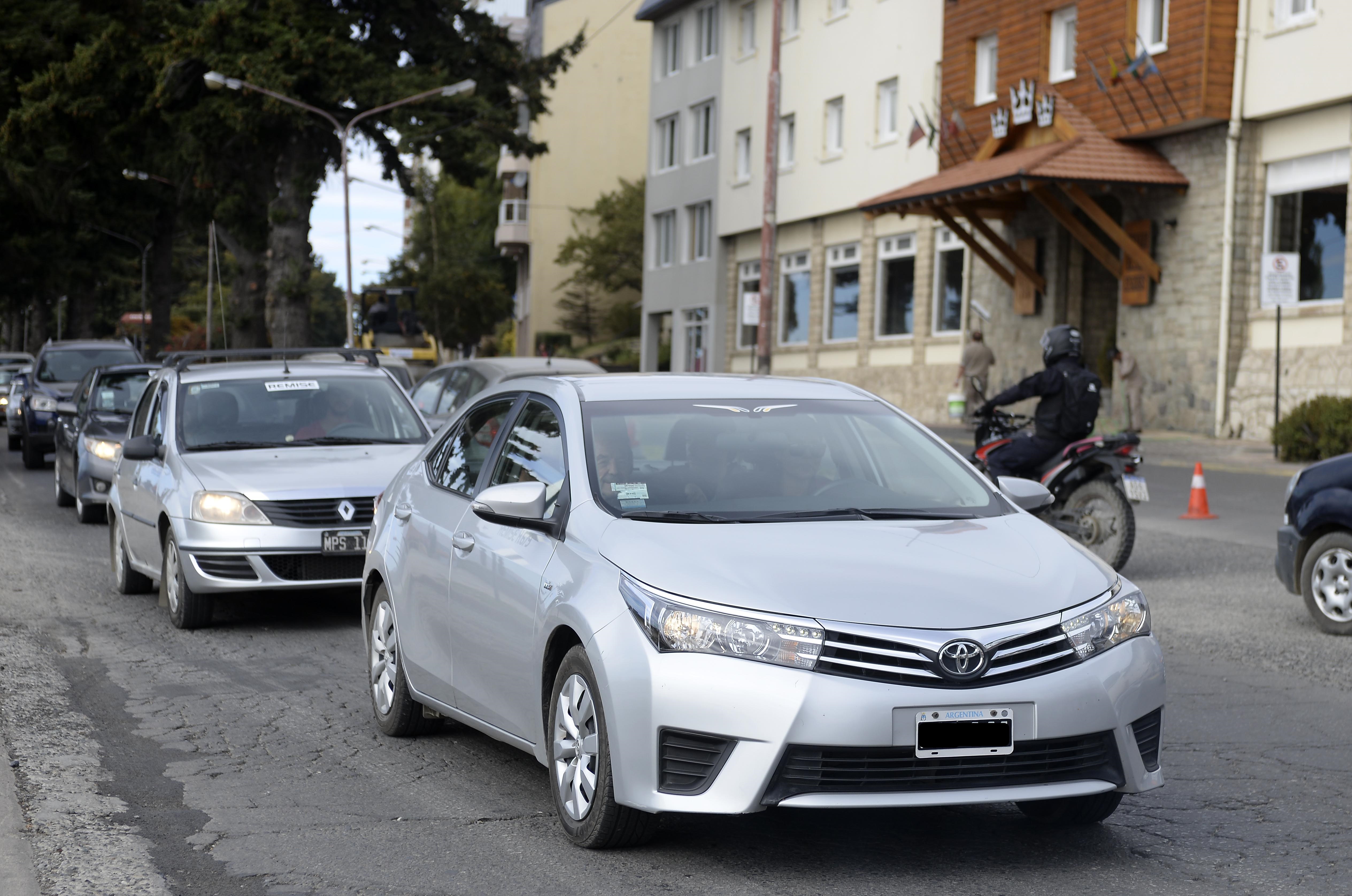 Uno de los modelos de vehículos que el municipio habilitará como “coche turístico” son Toyota Corolla.