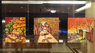 El gran salón Turf de la Tribuna Paddock albergó la vida artística de la neuquina que recorrió el mundo de la mano de su arte.