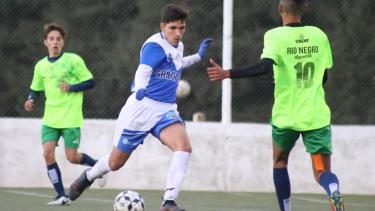 En fútbol, Río Negro cayó 2 a 1 ante Santa Cruz. Foto: gentileza