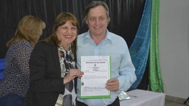 El intendente anunció que su pareja será la candidata. (foto gentileza)