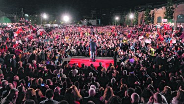 El presidente del gobierno Pedro Sánchez, en su acto de cierre. Foto: AP  

