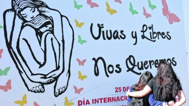 En la esquina de Gatica y Beltrán hay un mural por la no violencia. Foto ilustrativa