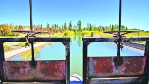 Solo el 30% de los productores paga para mantener los canales de riego