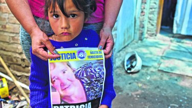Nieta e hija de Patricia Parra. Encabezaron campañas para que su muerte ayude a cambiar una cruel realidad para muchas. 